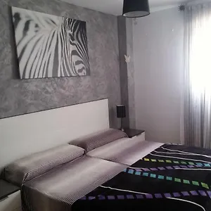 https://piso-centrico-amplio-luminoso-y-familiar-con-garaje.tenerifehoteles.net
